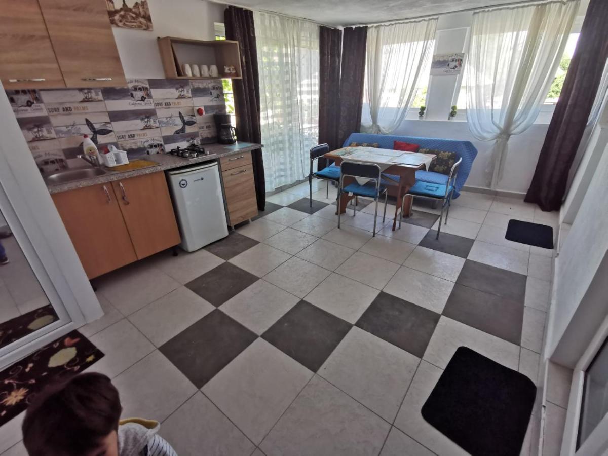 Vila Traian Si Teodora Costinesti Exterior photo