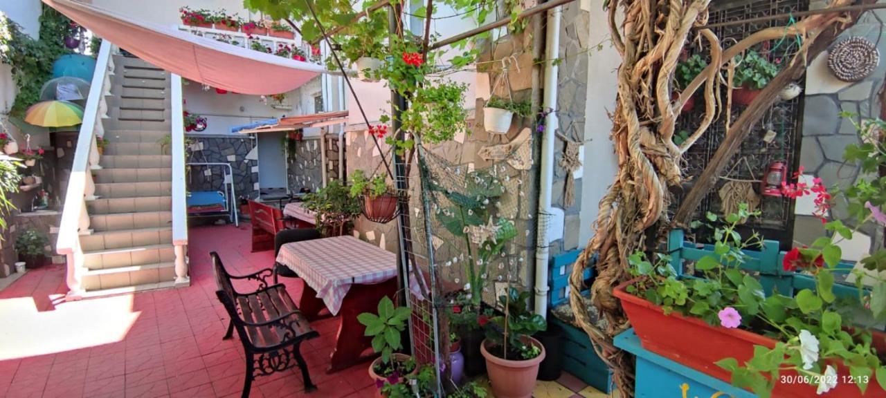 Vila Traian Si Teodora Costinesti Exterior photo